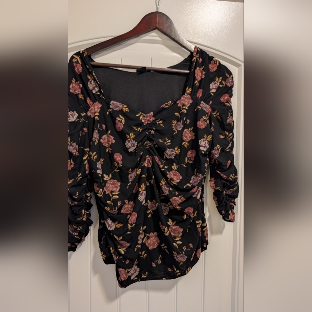 Torrid Floral Black Ruched Women's Top